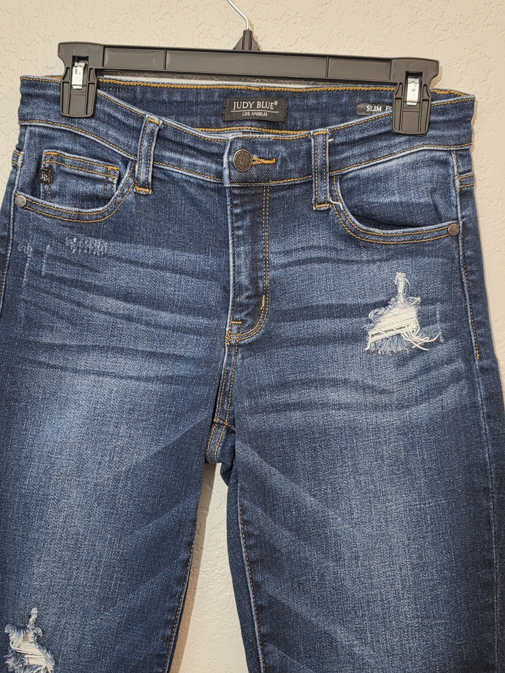 Judy Blue Slim Fit Dark Wash Straight Leg Jeans Distressed Mid Rise Womens 5/27 - Picture 2 of 9